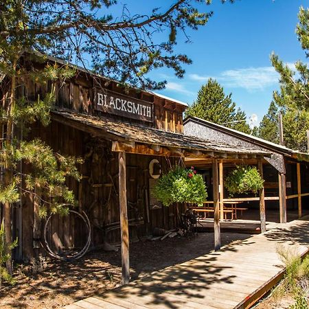 Bend-Sunriver Camping Resort Wheelchair Accessible Yurt 13 Exterior foto